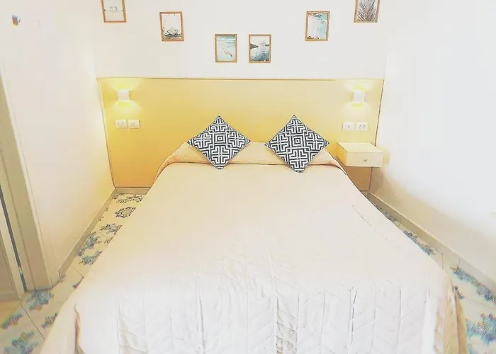 Vista Mare Bb אנה קאפרי