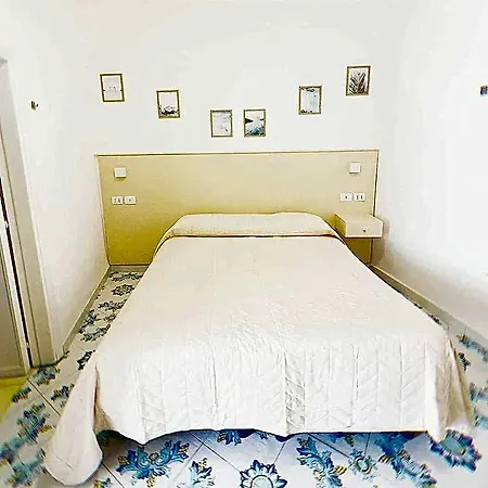 Vista Mare Bb Bed & Breakfast 4*